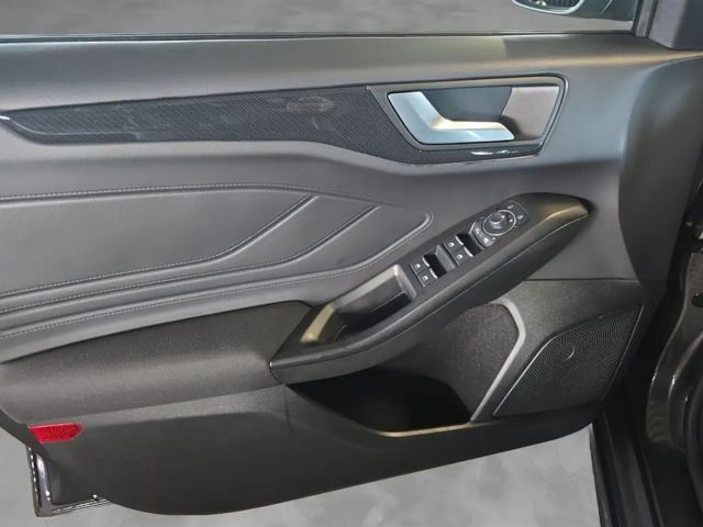 Ford Focus EcoBoost ST Line Wagon