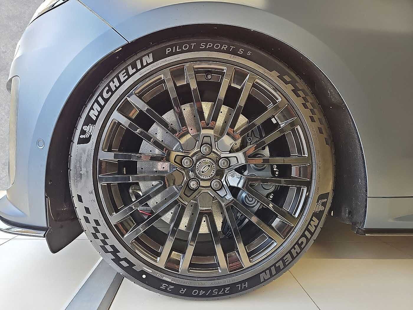 Land Rover Range Rover Sport P635 SV