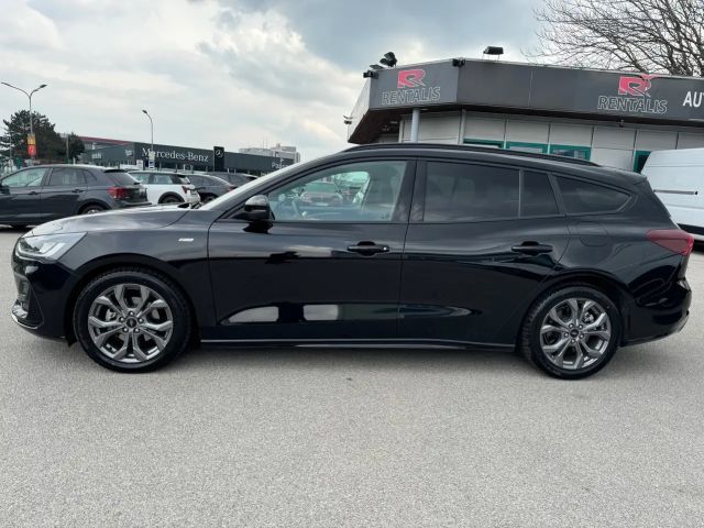 Ford Focus ST Line Wagon