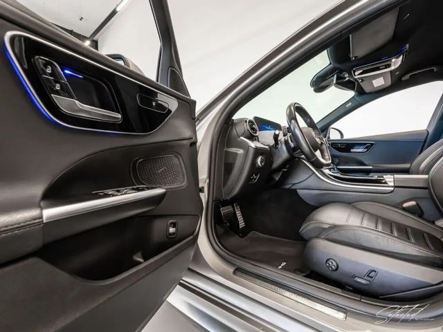 Mercedes-Benz C 300 AMG Line C 300 d Sedan