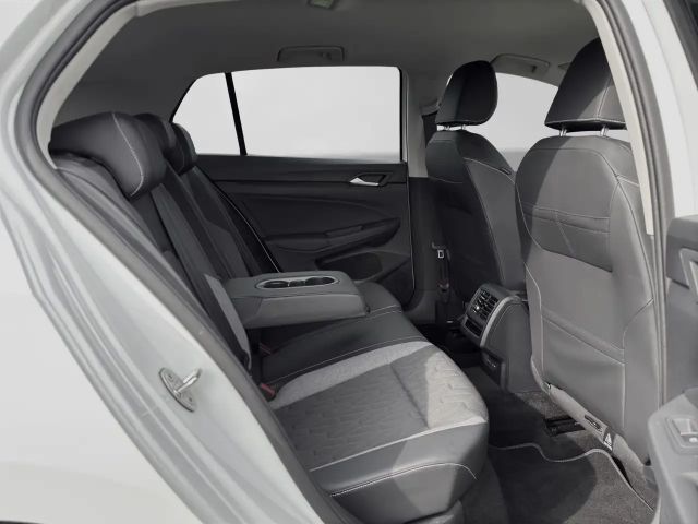 Volkswagen Golf 1.5 TSI