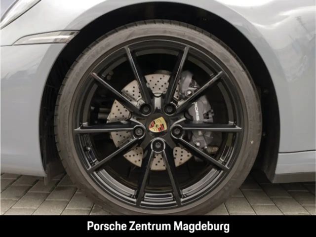 Porsche 992 Carrera Coupé