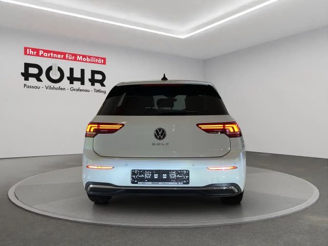 Volkswagen Golf 1.5 TSI BMT Golf VIII Life