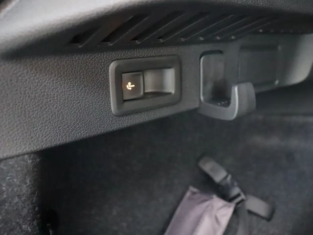 Skoda Kamiq 1.0 DSG 130 Jahre AHK Elektr.Heck Pano SHZ