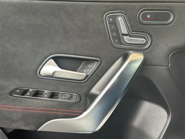 Mercedes-Benz A 200 AMG Line Hatchback