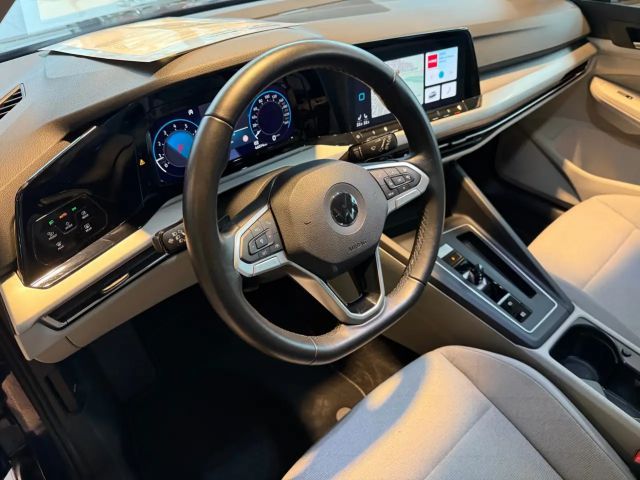 Volkswagen Golf 1.5 eTSI Life