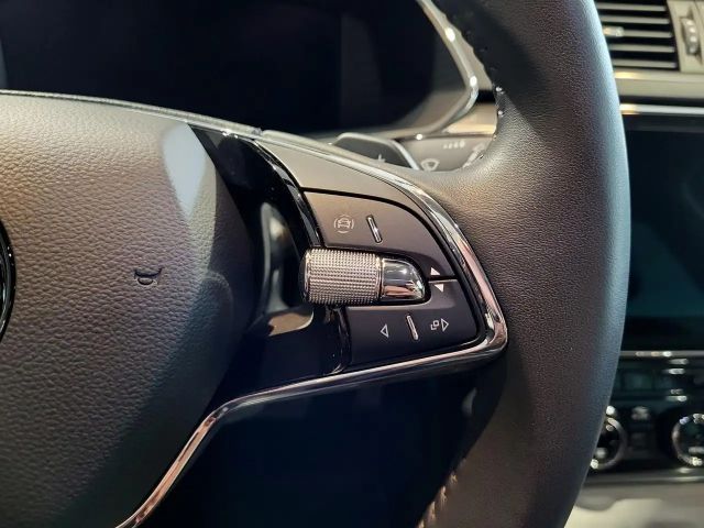 Skoda Superb 2.0 TDI Style Style