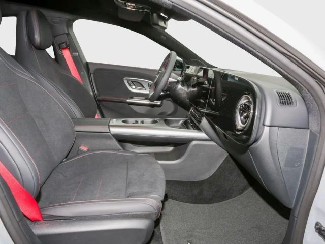 Mercedes-Benz CLA 250 AMG Line Coupé