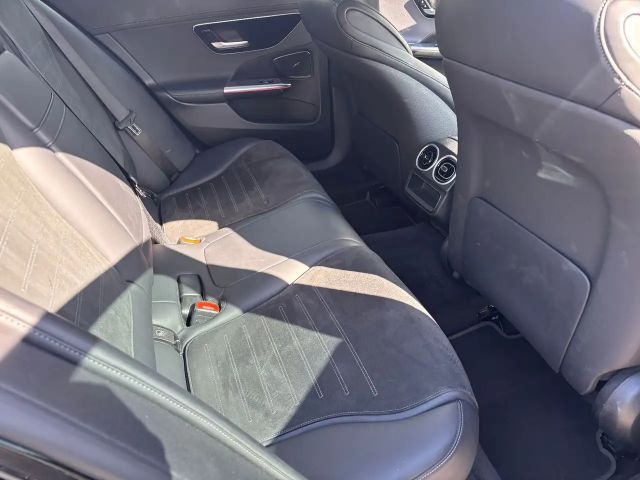 Mercedes-Benz C 180 AMG Line Sedan