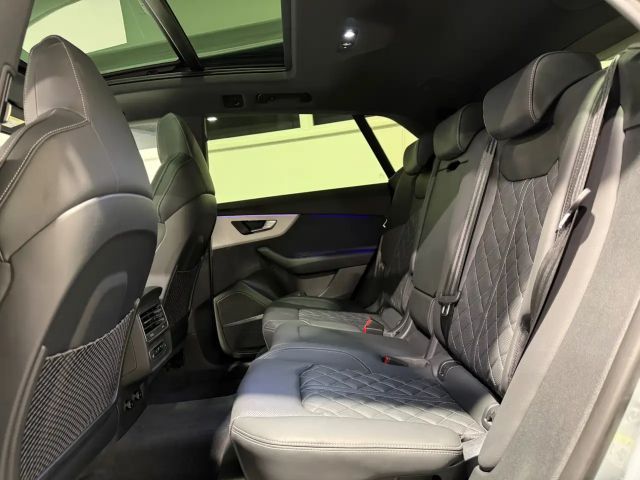 Audi Q8 55 TFSI Hybride Quattro