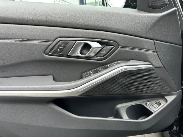 BMW 330 330e Touring xDrive