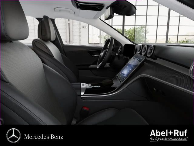 Mercedes-Benz C 180 AVANTGARDE Sedan