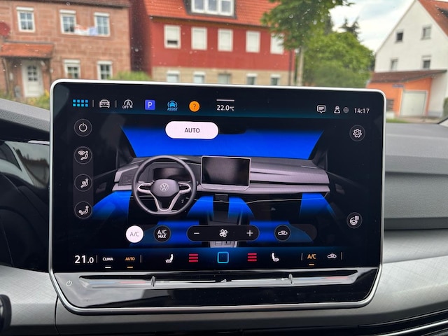 Volkswagen Golf 1.5 eTSI Variant