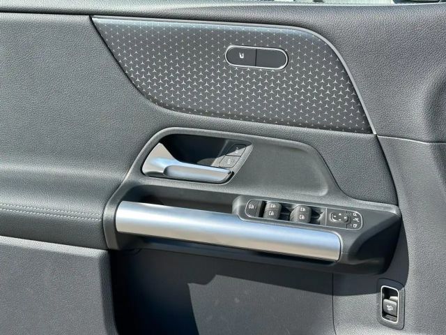 Mercedes-Benz B 200 Progressive