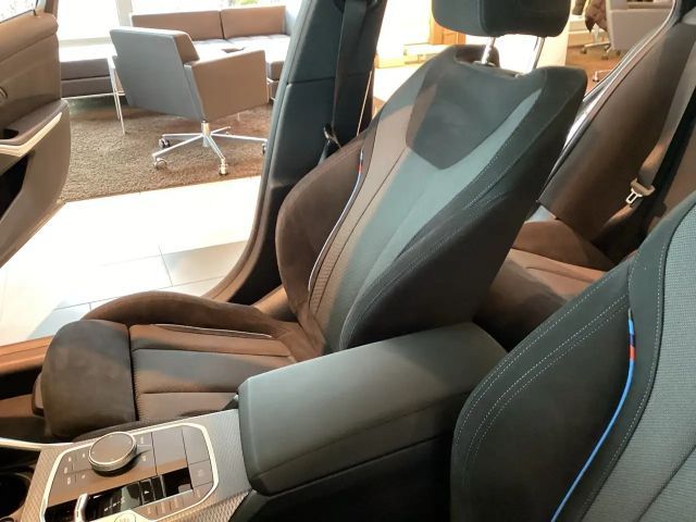 BMW 320 320d M-Sport Touring