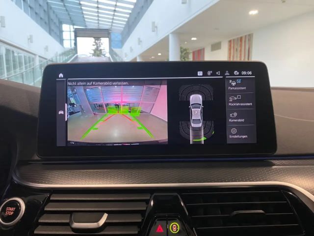 BMW 530 530e M-Sport Sedan xDrive