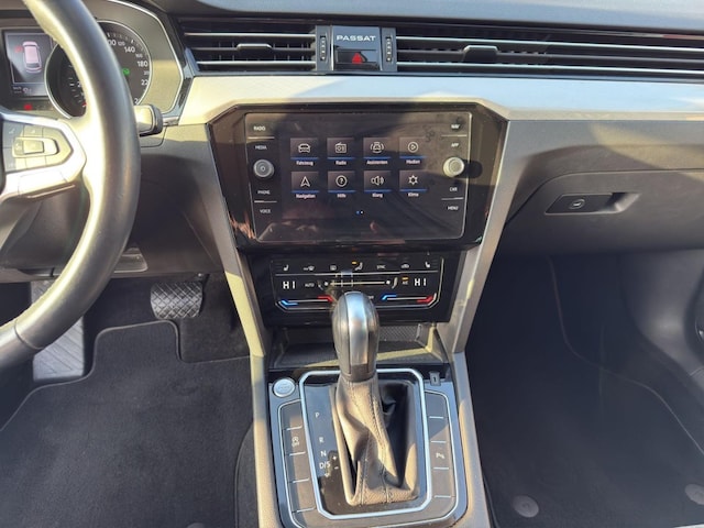 Volkswagen Passat 2.0 TDI Business DSG Variant