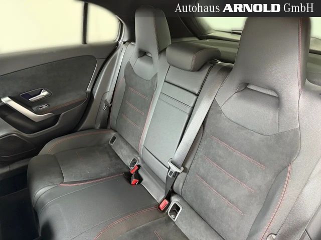 Mercedes-Benz A 250 4MATIC AMG Line