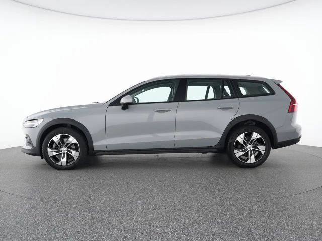 Volvo V60 Cross Country AWD Plus