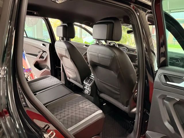 Volkswagen Tiguan 4Motion R-Line