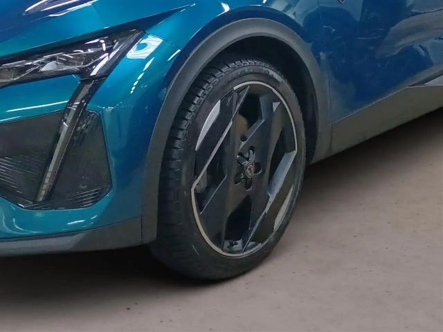 Peugeot 408 EAT8 Hybrid