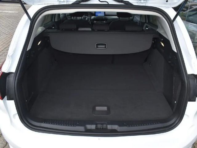 Ford Focus Cool & Connect