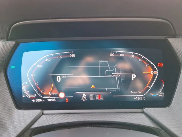 BMW 118 118i Sedan Sport Line