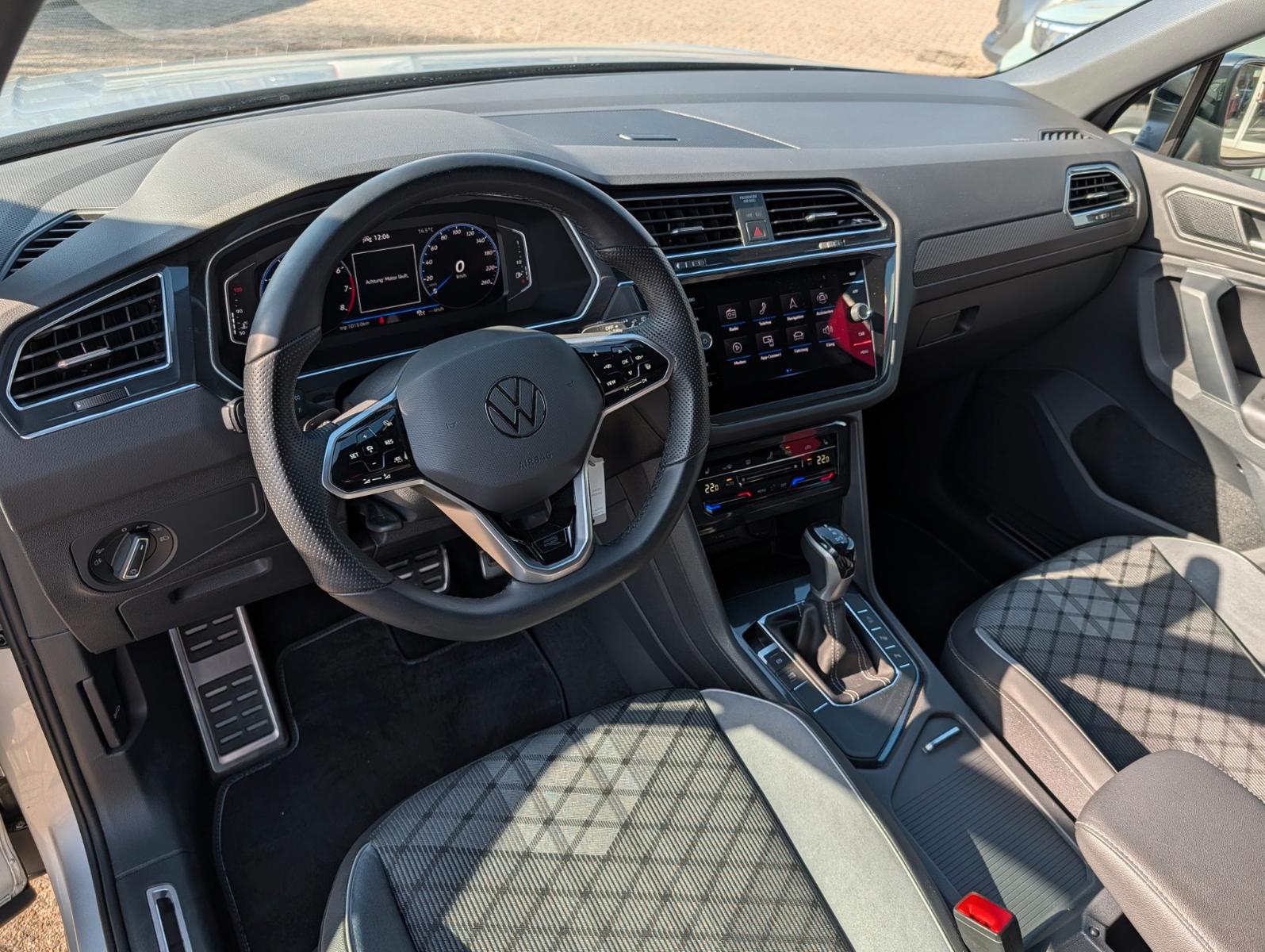 Volkswagen Tiguan 1.5 eTSI DSG R-Line