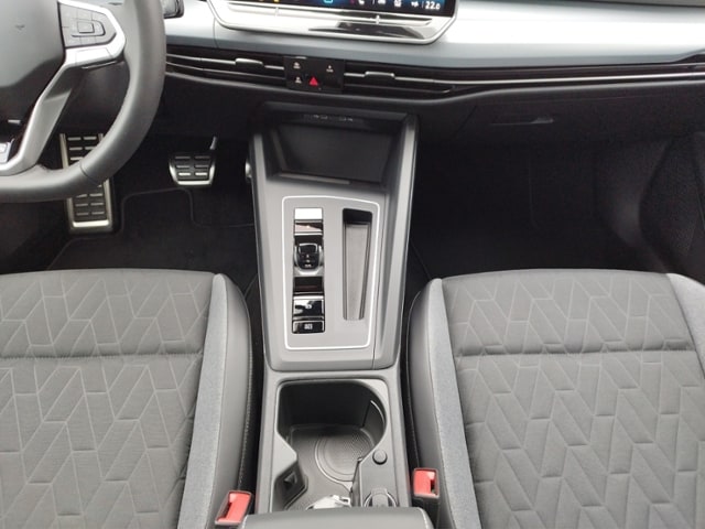 Volkswagen Golf 1.5 eTSI DSG Golf VIII