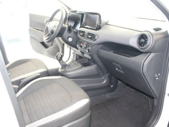 Hyundai i10 1.0 2WD Trend