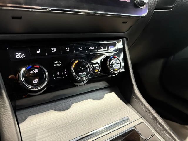 Skoda Superb Combi iV