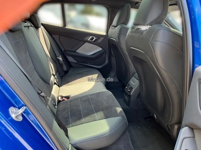 BMW 135 Sedan xDrive