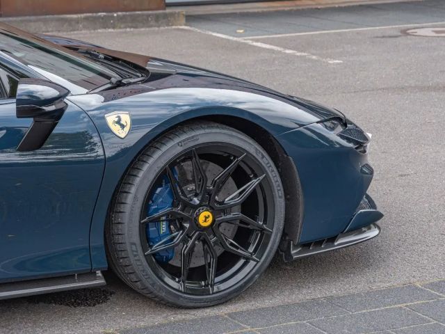 Ferrari SF90 Spider