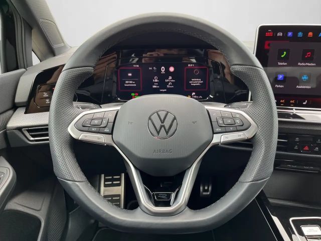 Volkswagen Golf 1.5 eTSI DSG Golf VIII R-Line