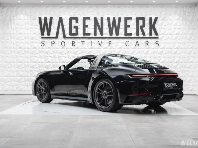 Porsche 992 4 Cabrio GTS Targa