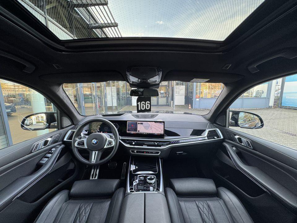 BMW X7 M60i xDrive