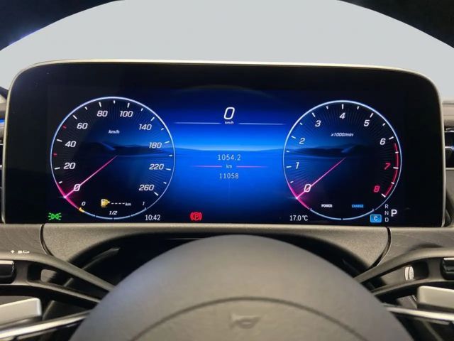 Mercedes-Benz E 200 Sedan