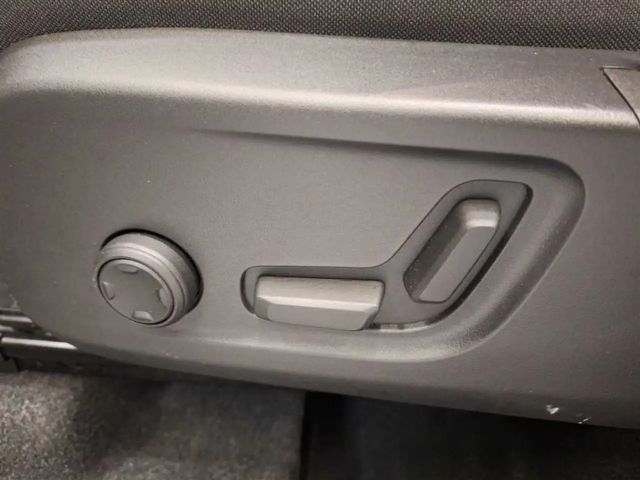 Volvo XC40 Recharge T4