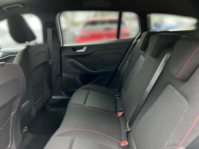 Ford Focus ST Line Wagon