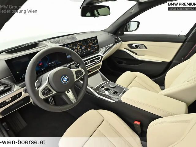 BMW 330 330e xDrive