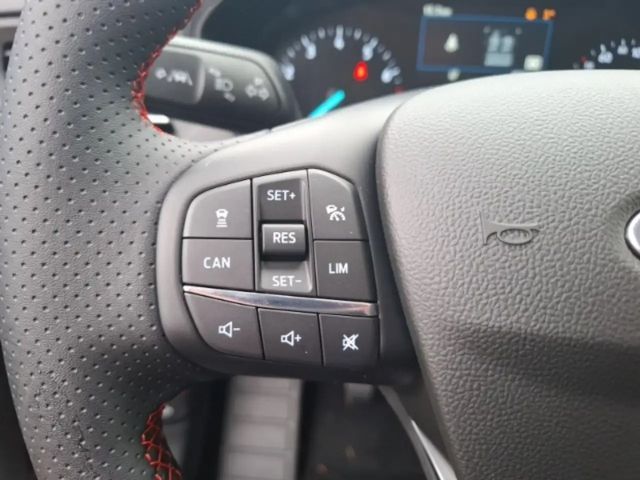 Ford Focus ST Line Wagon