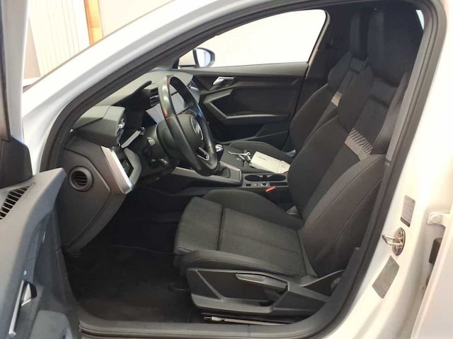 Audi A3 30 TDI Sedan