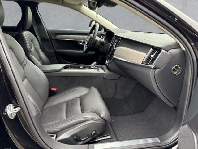 Volvo V90 Cross Country AWD Plus