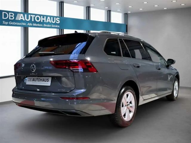 Volkswagen Golf 1.5 eTSI DSG Life