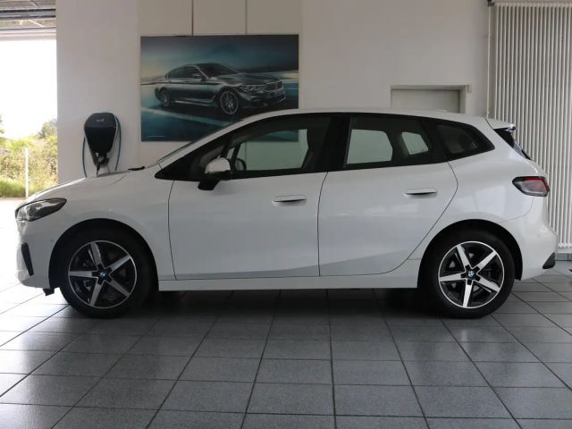 BMW 220 220i Active Tourer