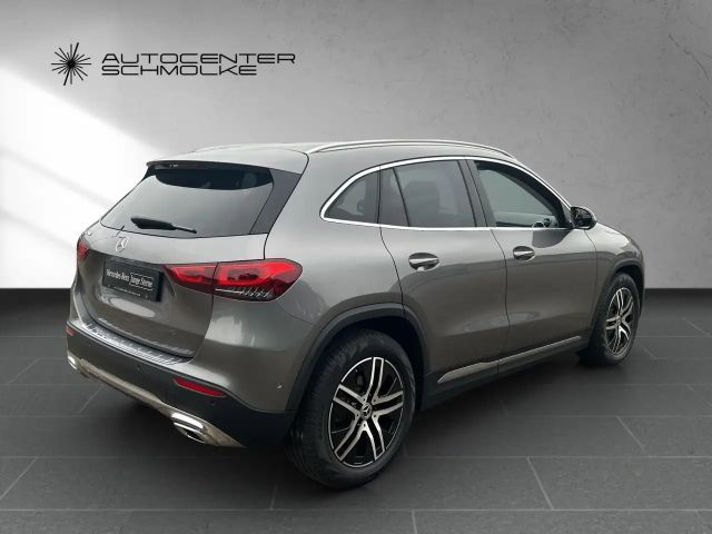 Mercedes-Benz GLA 200 Progressive