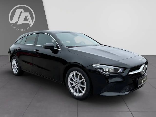 Mercedes-Benz CLA 200 CLA 200 d Shooting Brake