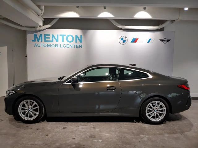 BMW 420 420i Coupé