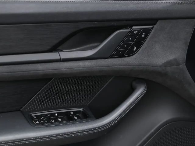 Porsche Taycan GTS Sport Turismo