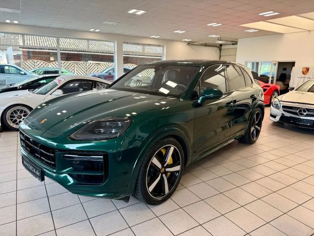 Porsche Cayenne E-Hybrid Turbo